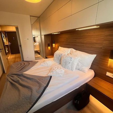 Karzo Property Lk 206 Budapest Bagian luar foto