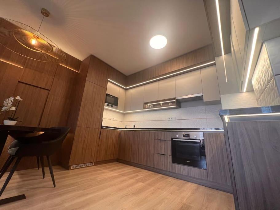 Karzo Property Lk 206 Budapest Bagian luar foto