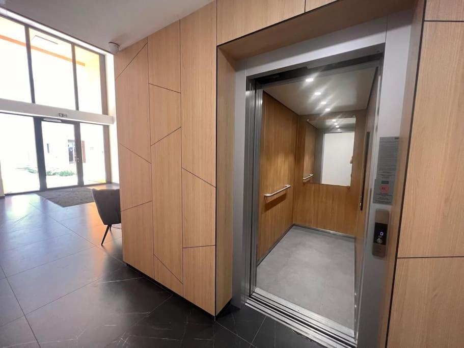 Karzo Property Lk 206 Budapest Bagian luar foto