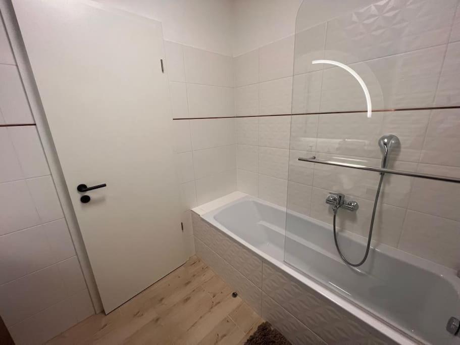 Karzo Property Lk 206 Budapest Bagian luar foto
